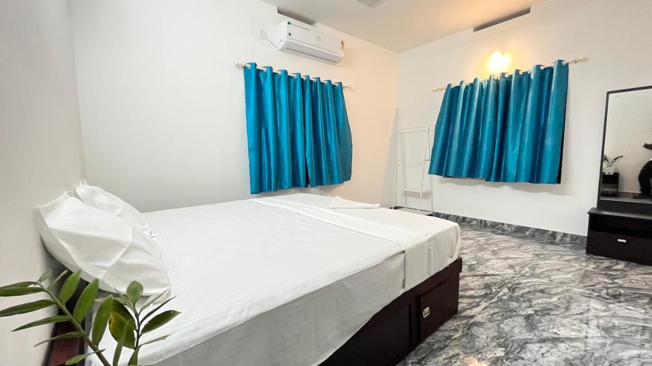 Malhar Marari Homestay Марарикулам Екстериор снимка