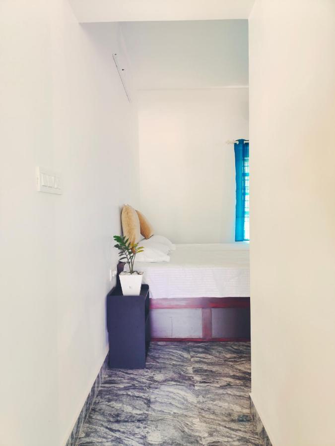 Malhar Marari Homestay Марарикулам Екстериор снимка
